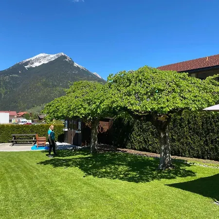 Tiroler Alpblick Apartmán *